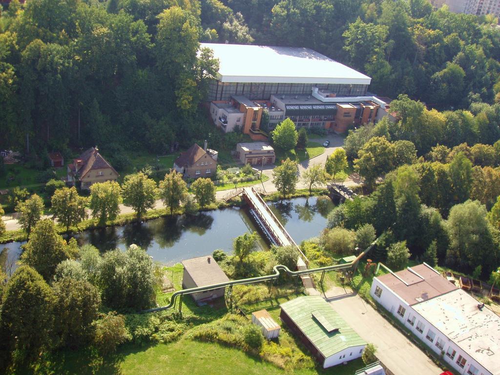 Hotel Zimni Stadion Náchod Exterior foto